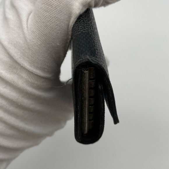 Louis Vuitton Graphite Six Key Holder - Picture 7 of 14